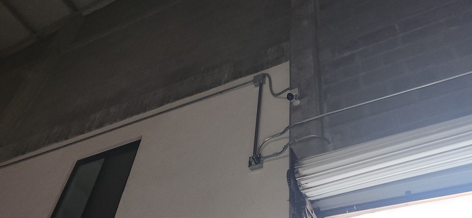 Seguridad Electrónica en Monterrey | CCTV, Redes y Control de Accesos